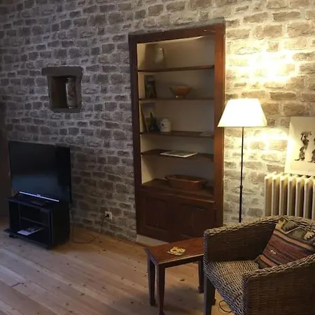 Belle Maison Spacieuse Pres D'Arbois Mesnay Exterior photo